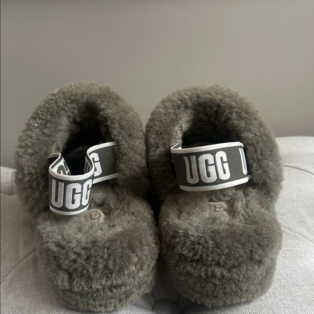 UGGS - image 4